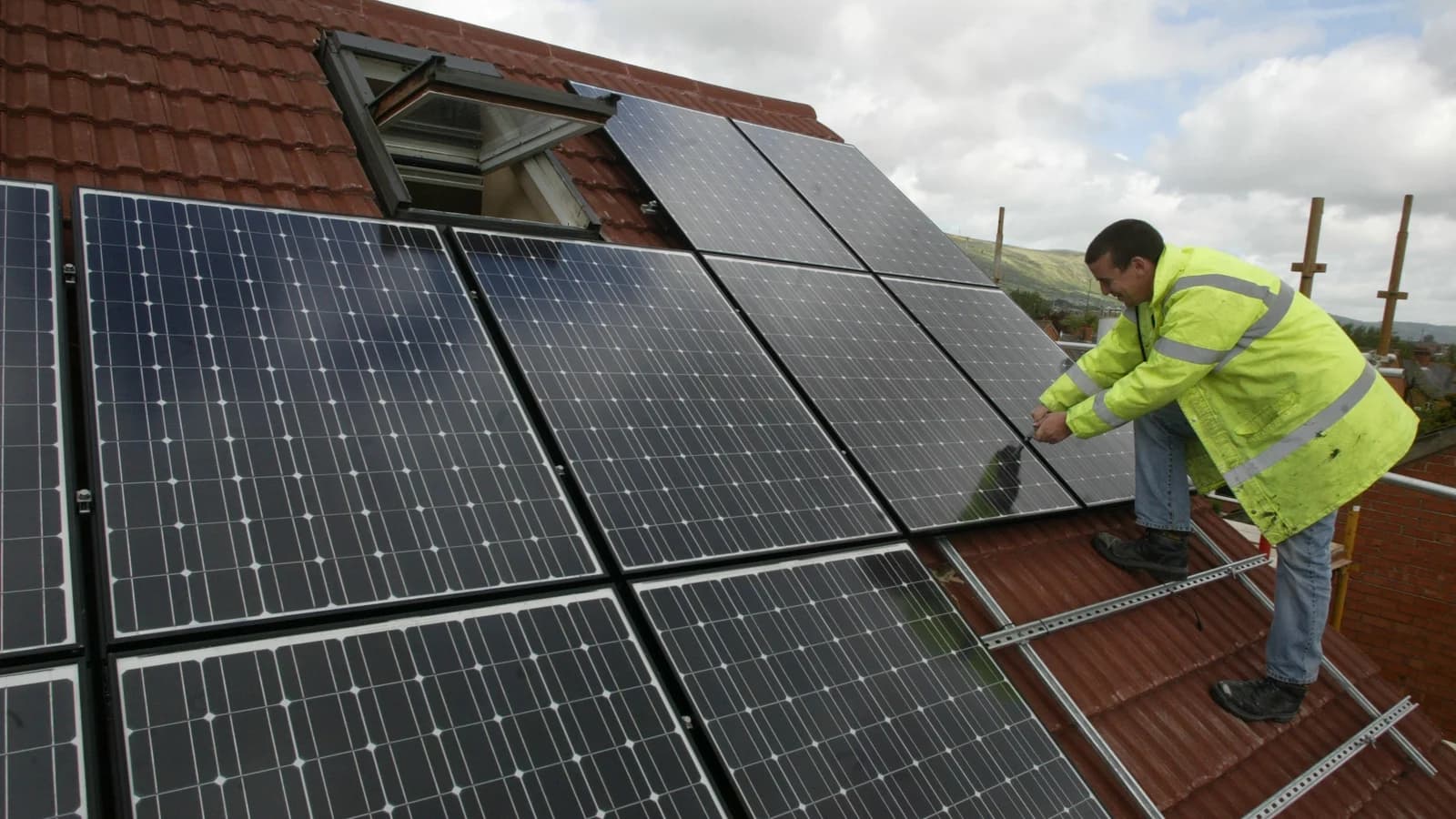 Expert Article: Photovoltaik-Installation: Schritt-für-Schritt-Anleitung
