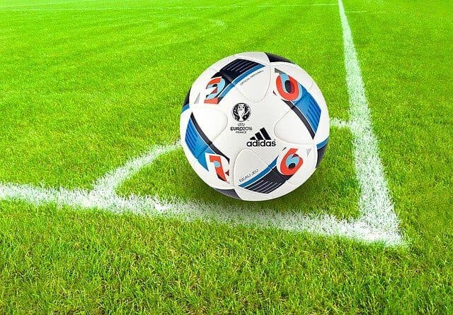 Fußball: Die Kunst, Herzen zu gewinnen und Nationen zu vereinen