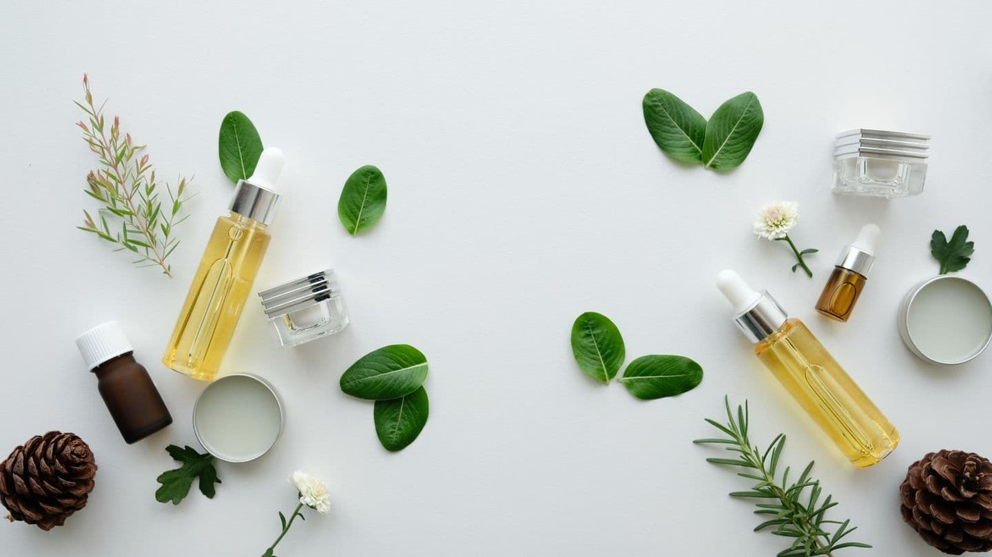 Die Fülle der Natur freisetzen: Die Essenz der Naturkosmetik