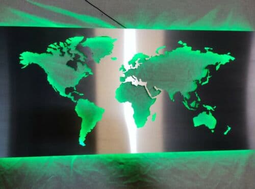 Bringen Sie Ihre Wände mit einer LED-Weltkarte zum Leuchten
