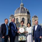 20240607_Plakette_Austrian_Leading_Sights_NHM-Wien_Wiilhelm_Bauer_001-1024x683-1