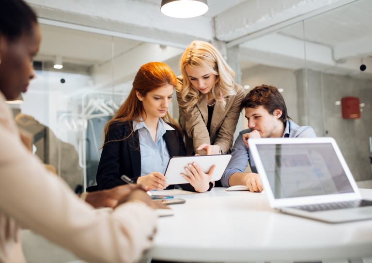 recruitment-agency-vs-software-house