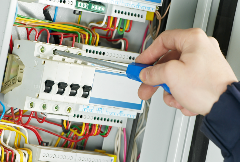 ensure-your-buildings-electrical-system-is-safe-with-fixed-wire-testing